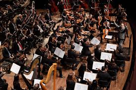 Orquestra Sinfônica do Paraná em apresentação. Imagem de arquivo.