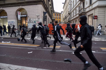 Milão tem novos confrontos em protesto contra custo de vida