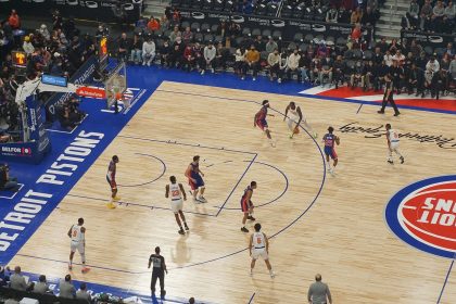 NBA abre temporada nesta terça com três jogos na programação