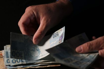 Juros e inadimplência pesam nas expectativas para balanços