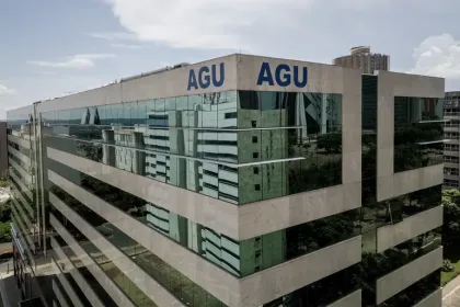 AGU pede recuperação de R$ 190,3 milhões em bens investigados