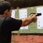 Polícia investiga cursos falsos usados para comprar armas no Rio