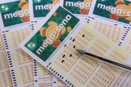 Mega-Sena acumula e próximo prêmio chega a R$ 230 milhões