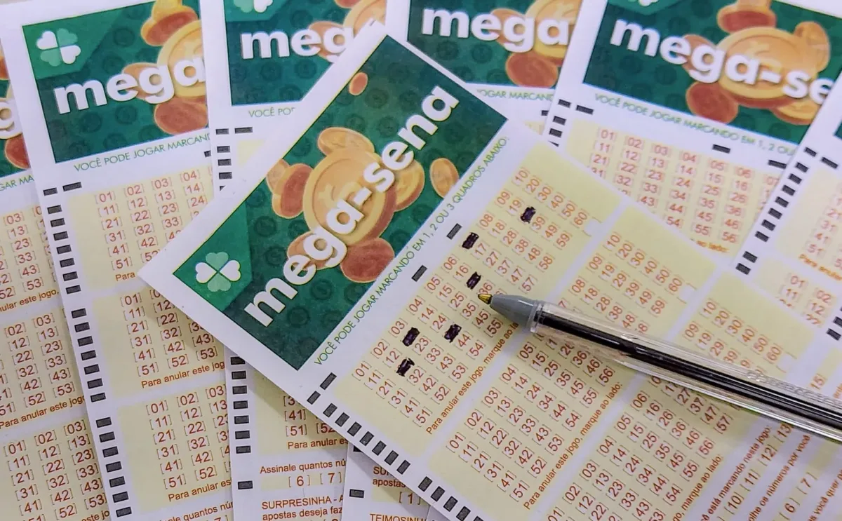 Mega-Sena acumula e próximo prêmio chega a R$ 230 milhões