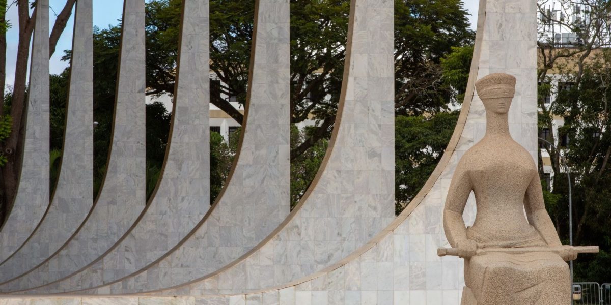 Moraes determina bloqueio de até R$ 6 bilhões de advogado investigado