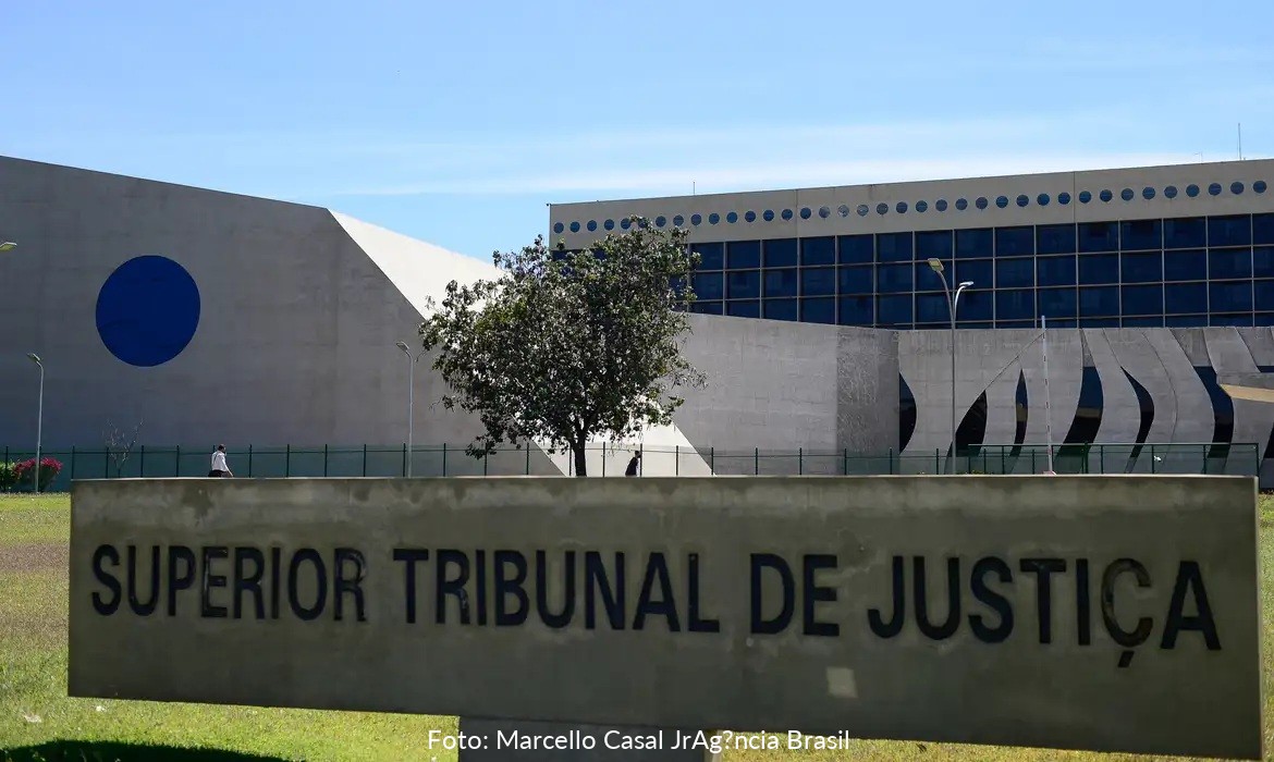 PF faz buscas contra ex-servidor do STJ por suspeita de vazamento