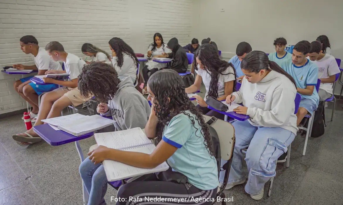 Estudantes cobram melhor aprendizagem e mais ensino técnico