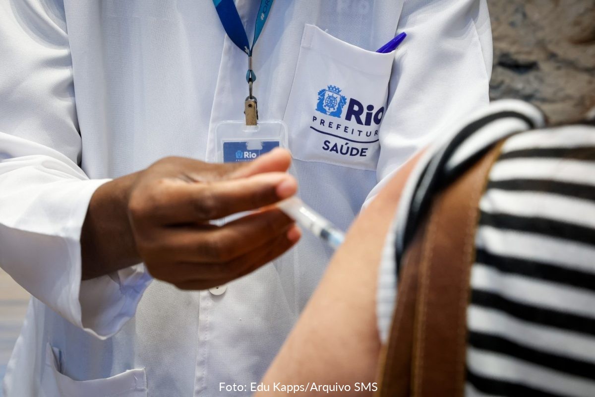 Rio amplia vacinação contra meningite para pessoas de até 59 anos
